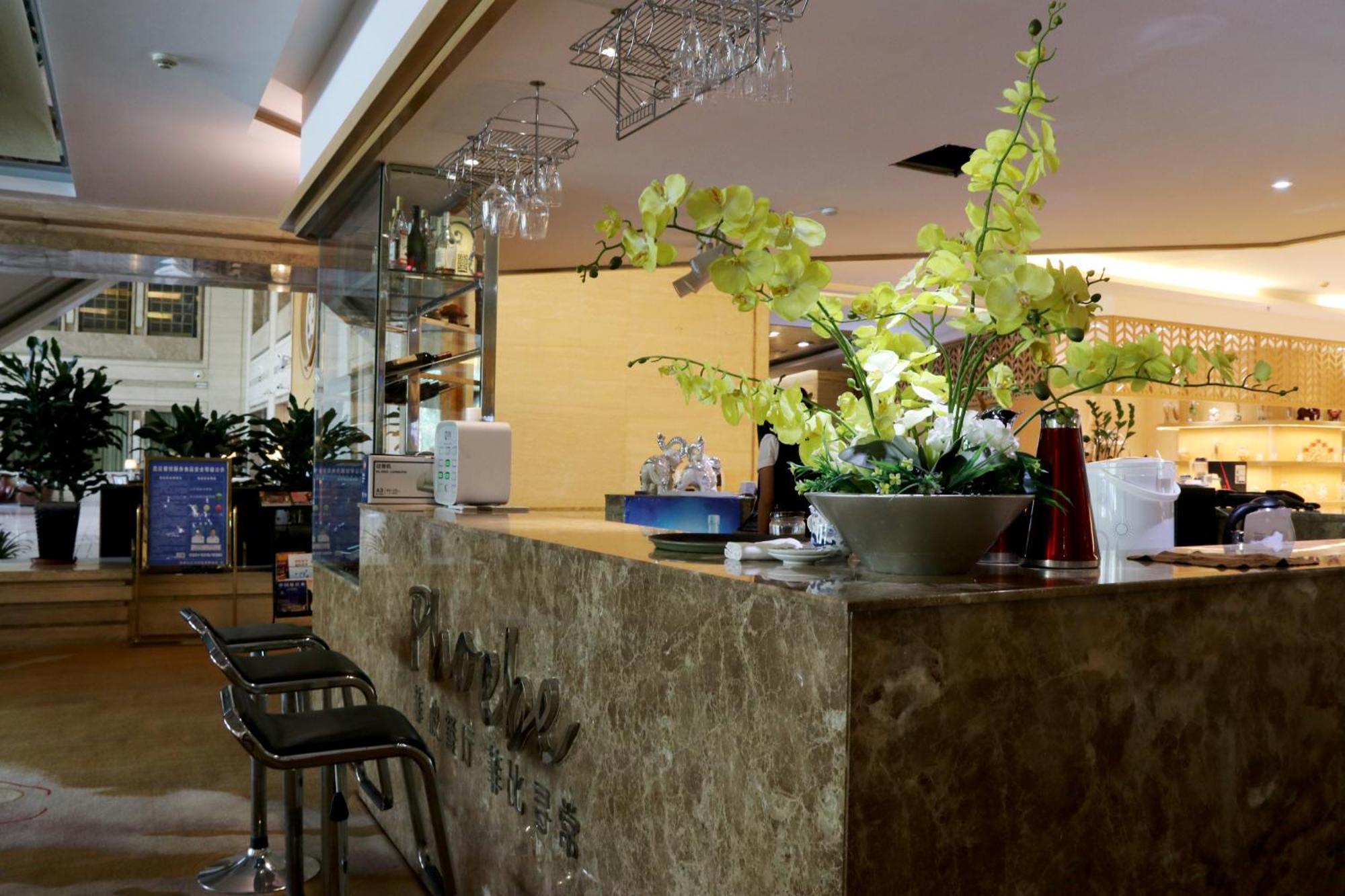 Header Baotou Hotel エクステリア 写真